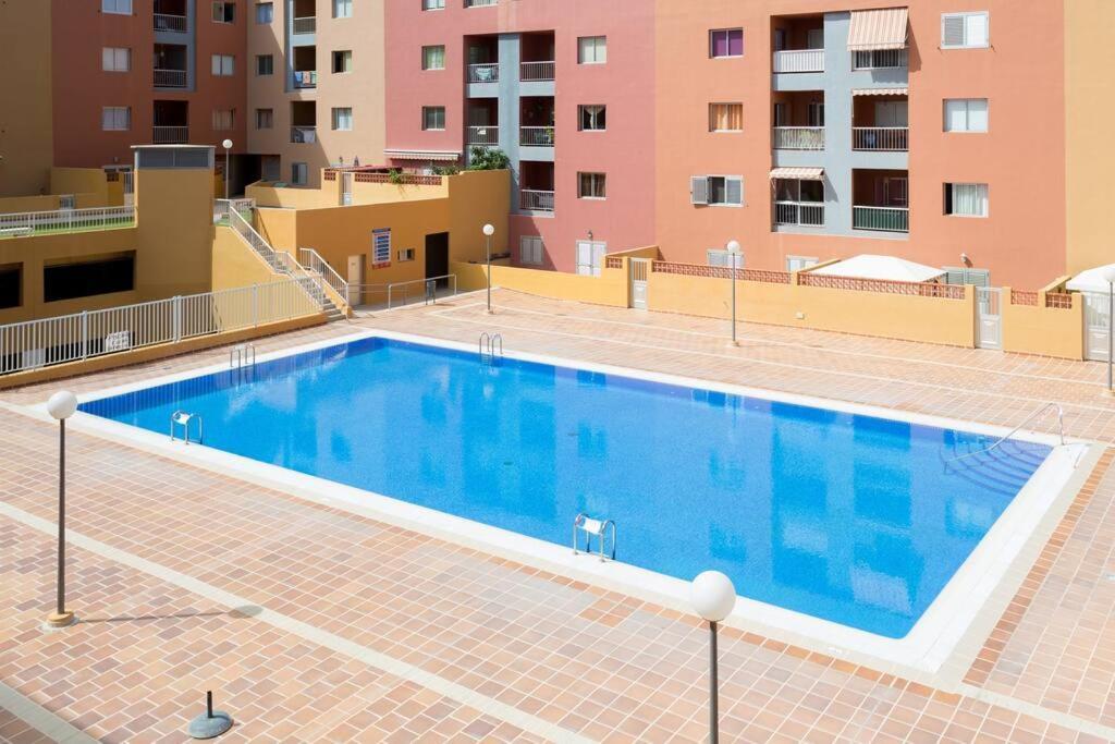 Apartamento Calido Apartamento, Piscina, Wi-fi *