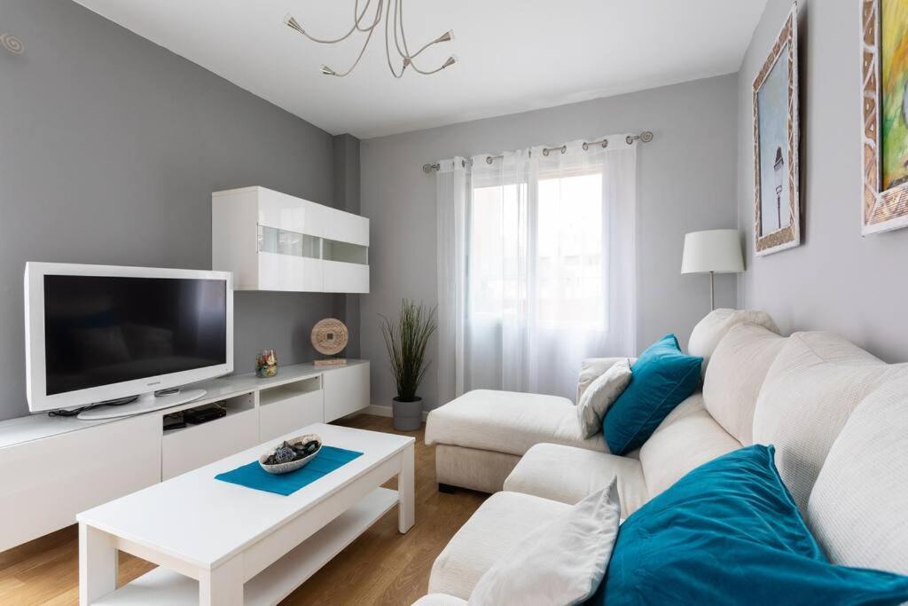 Apartamento Calido Apartamento, Piscina, Wi-fi *